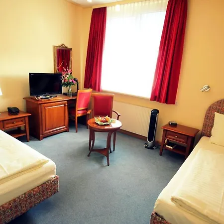 Carinthia Stadthotel ホテル