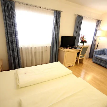 Otel Carinthia Stadthotel