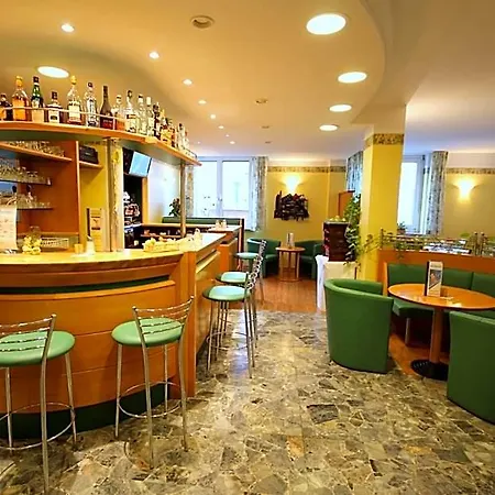 ホテル Carinthia Stadthotel クラーゲンフルト