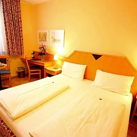 Carinthia Stadthotel ホテル