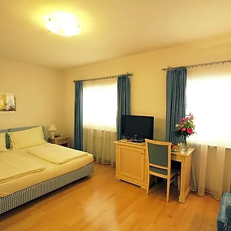 Carinthia Stadthotel ホテル クラーゲンフルト