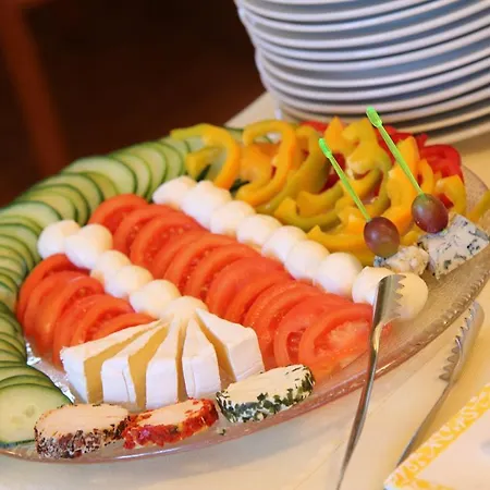 Carinthia Stadthotel Hotel 4*