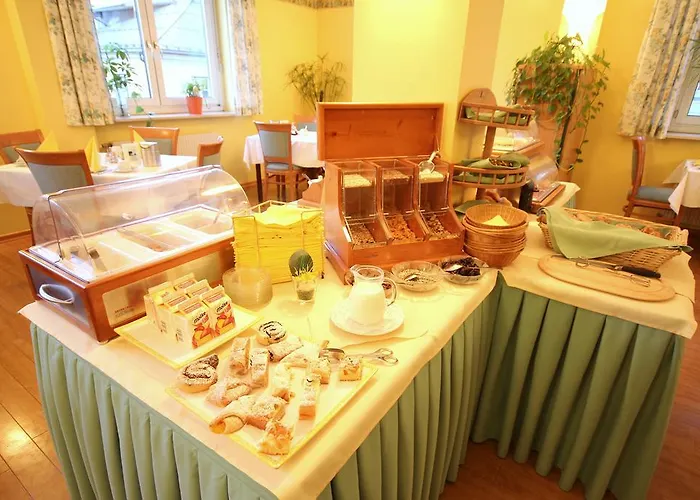 Carinthia Stadthotel Szálloda 4*